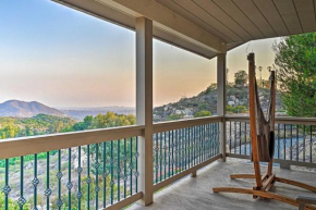 Hot Tub and Balcony Rainbow Retreat Near Wineries!